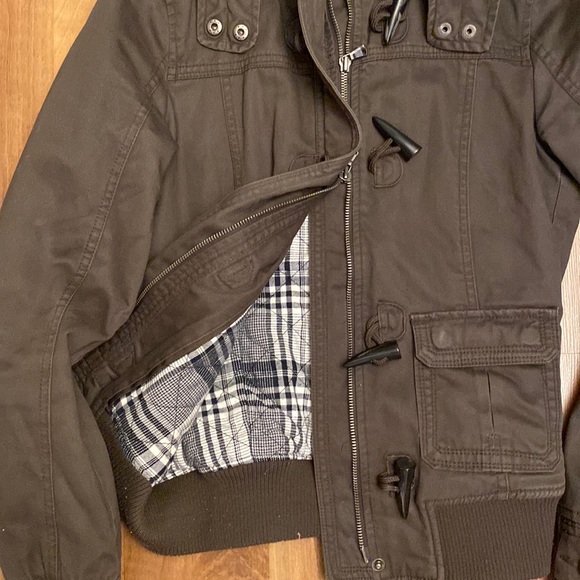 United Colors Of Benetton. Vintage Winter Coat. Size 42. Removable Hood. - Picture 10 of 16